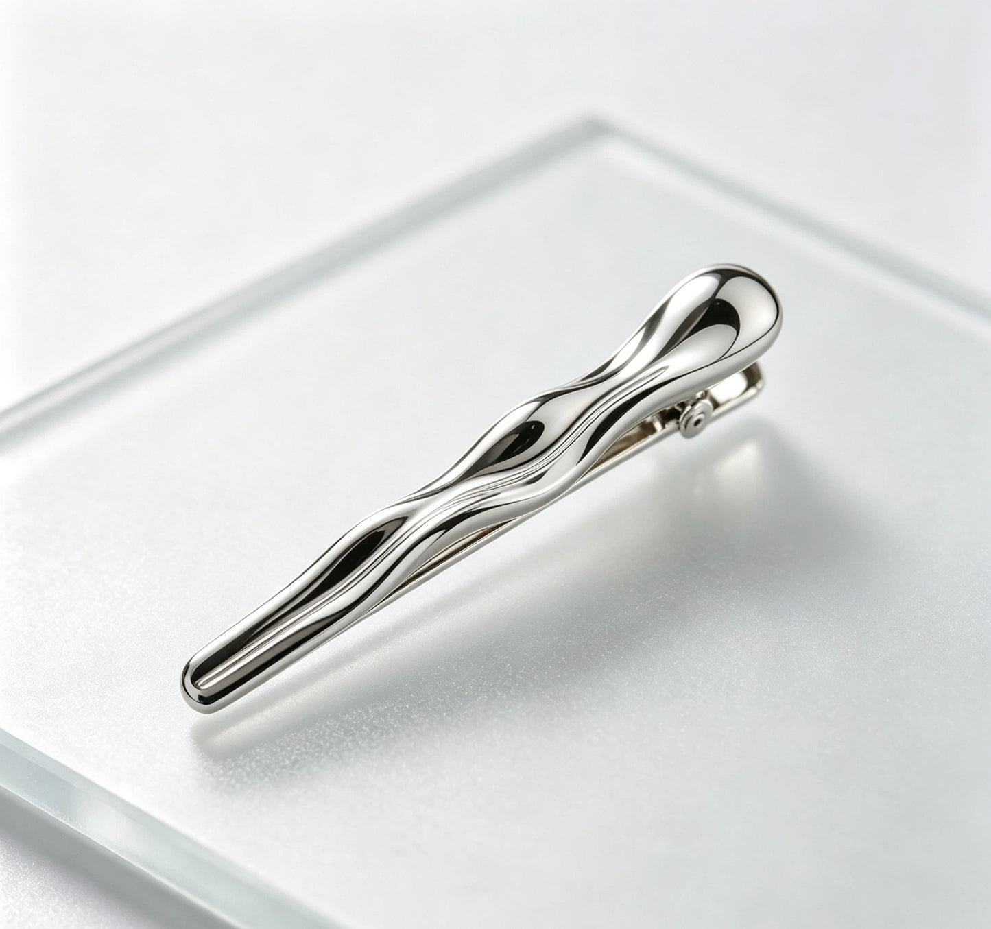 Handmade Liquid Metal Wavy Hair Clip, Polished Silver Wave Alligator Barrette, Modern Minimalist Women Hairstyle Decor Accessory